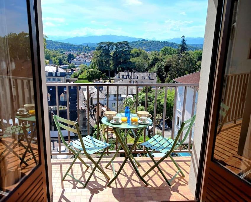 Ferienwohnung Pau Centre Vue Sur Les Pyrenees Pour 2 Nuits Au Minimum Exterior foto